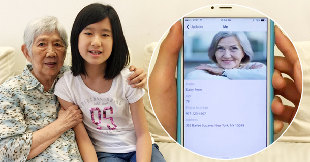 Emma Yang, 12, ao lado de sua avó; no destaque uma das telas do aplicativo Timeless, desenvolvido pela menina
